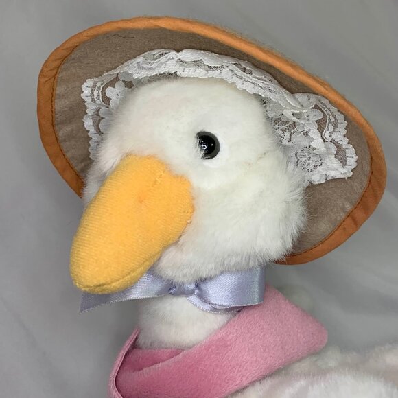Vintage 1988 Applause Mother Goose Plush 12” Rattle #15325 – Bonnet & Shawl - Picture 4 of 15